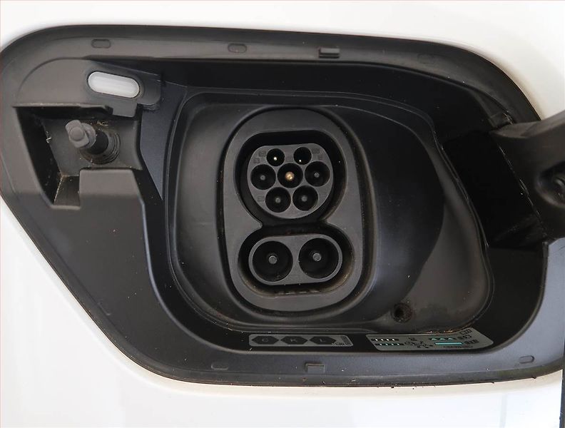 Volkswagen ID.3 (2022) Pro Perf. (62 kWh), SoH 90% - fotka 27 z 28