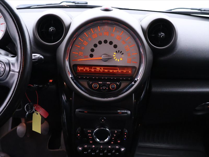 Mini One 1,6 D Countryman Tempo Klima - fotka 15 z 22