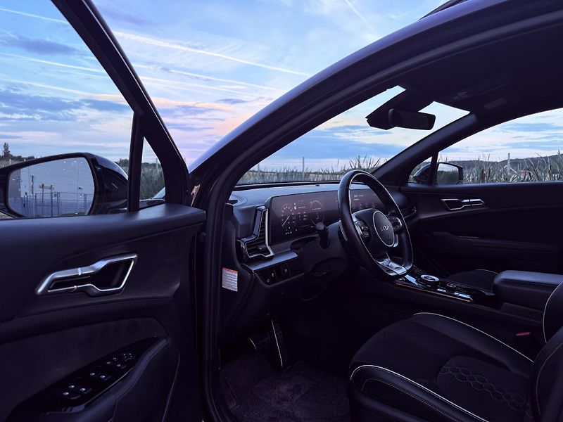 Kia Sportage (2023) - fotka 12 z 41