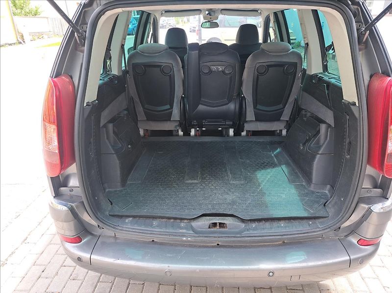 Peugeot 807 2,0 HDI - fotka 31 z 41