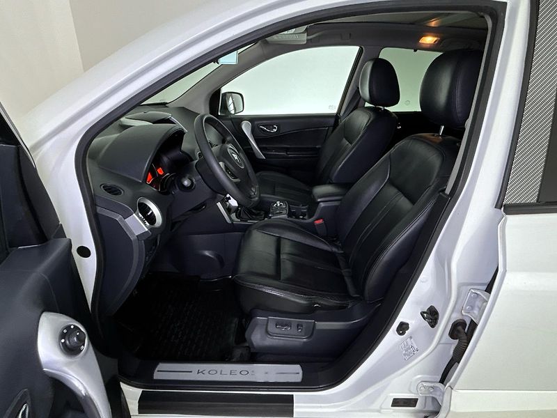 Renault Koleos Exception 4x4 - fotka 7 z 32
