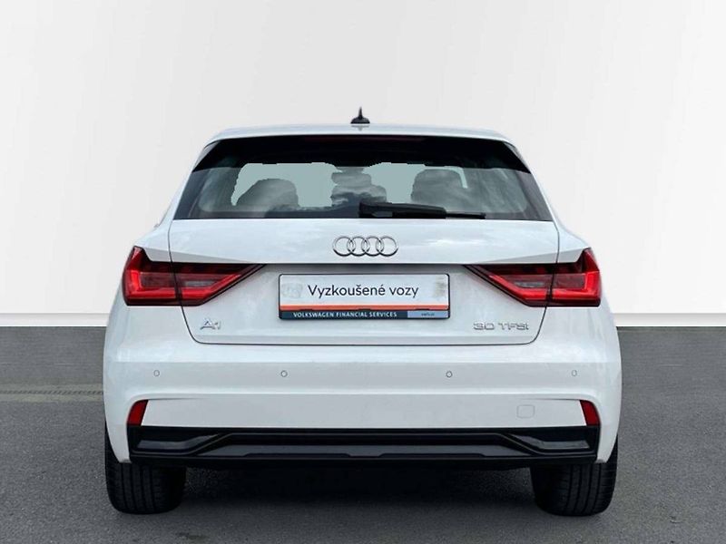 Audi A1 (2022) Sportback 1.0 30 TFSI Advanced - fotka 8 z 20