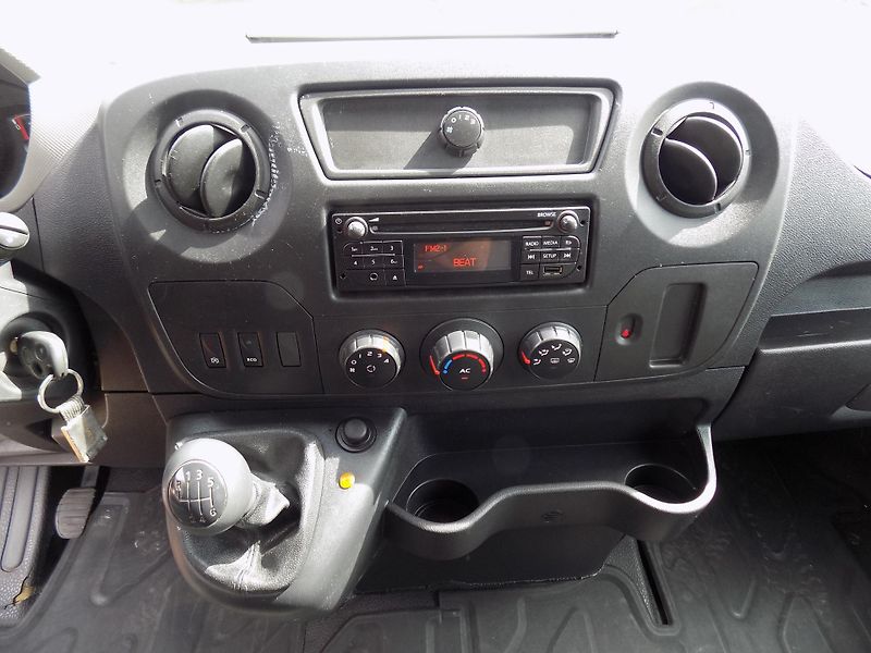 Opel Movano 2,3 CDTI 107 KW L1H1 9 MÍST - fotka 32 z 42