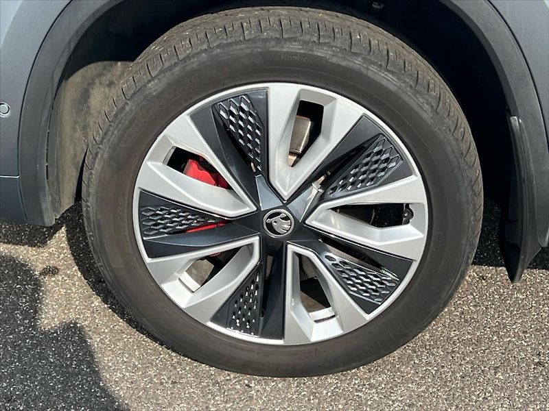 Škoda Kodiaq 2,0 TDi 140kW 7DSG 4x4 L&K - fotka 34 z 35