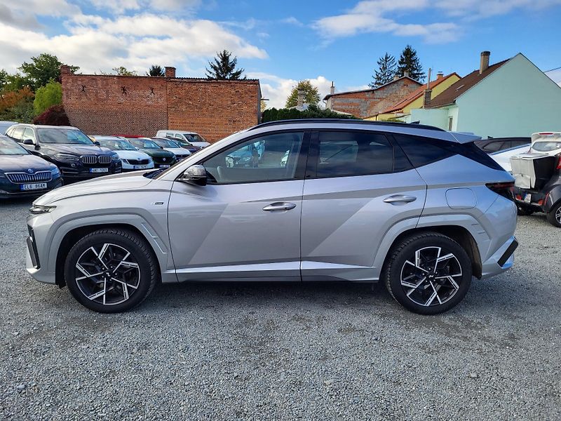 Hyundai Tucson 1.6 T-GDI mHEV 118kW 4x4 SMART - fotka 2 z 41