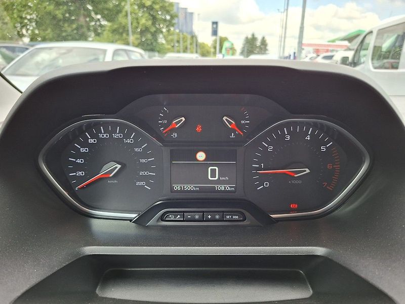Peugeot Rifter ACTIVE 1.2 PT 110k M6 - fotka 16 z 22