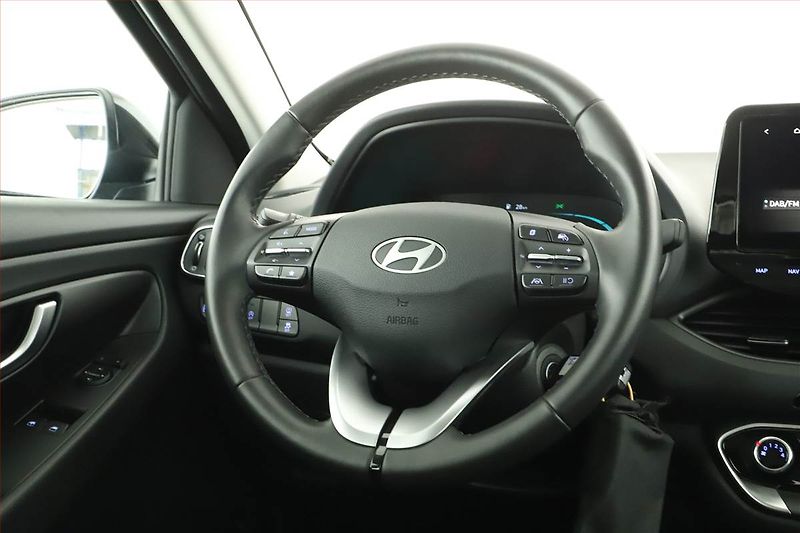 Hyundai i30 (2025) 1.0 T-GDI, Comfort, Navigace - fotka 8 z 14
