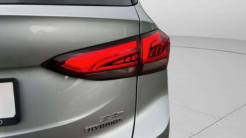 MG ZS HEV EXCLUSIVE 1.5L (145kW) SUV - fotka 46 z 49