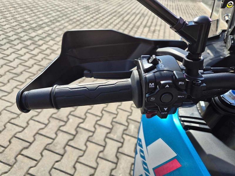 CFMOTO 800 MT (2026) X - fotka 16 z 20