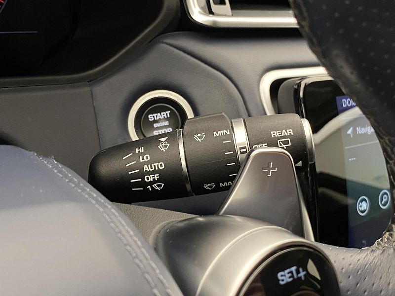 Land Rover Range Rover Velar P250 HSE AWD AUT CZ - fotka 22 z 45