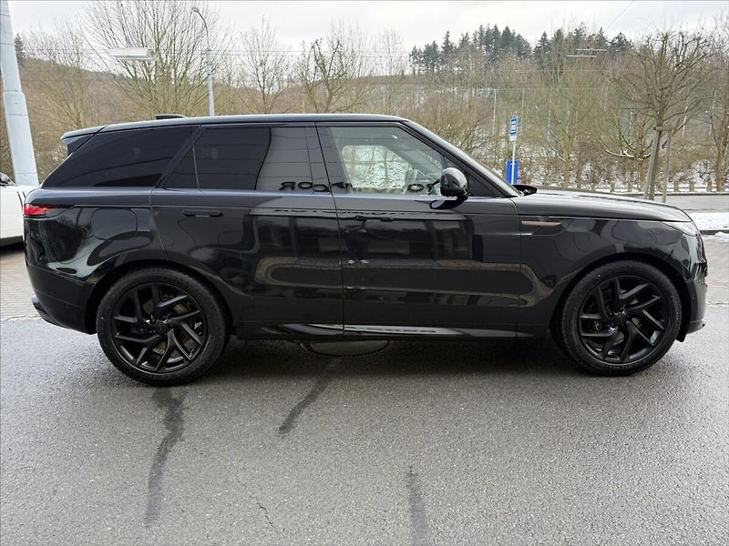 Land Rover Range Rover Sport (2026) 3,0 DYNAMIC SE P460e - fotka 6 z 38
