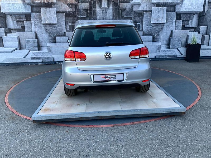 Volkswagen Golf (2012) 1.2TSi, 77KW, MATCH - fotka 7 z 21