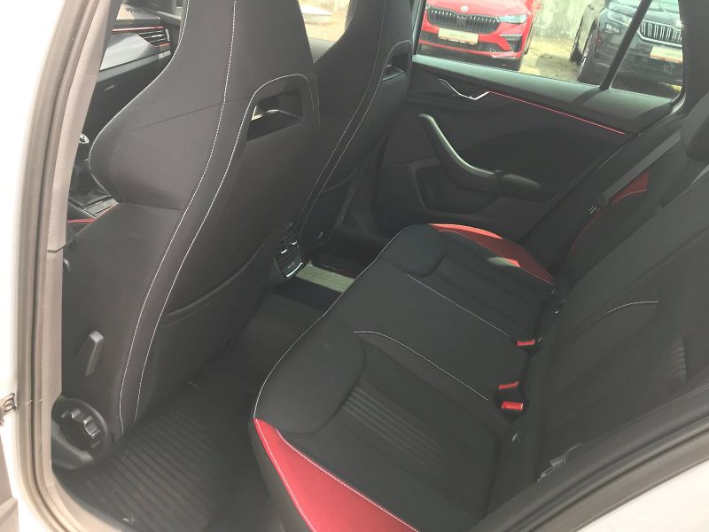 Škoda Kamiq (2022) Monte Carlo 1,5 TSI - fotka 19 z 27