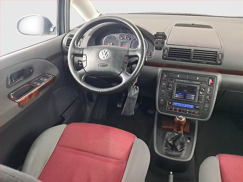 Volkswagen Sharan (2008) 2.0 TDI, Xenony, Tempomat - fotka 7 z 17