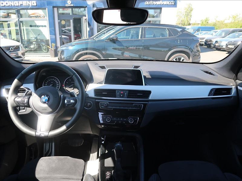 BMW X1 2,0 xd,140kW,ČR,M-Paket,DPH - fotka 19 z 27