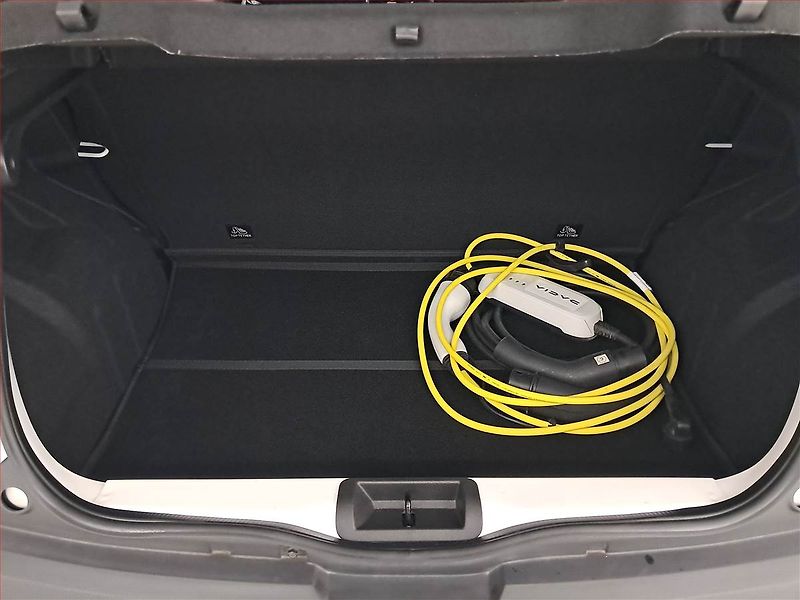 Dacia Spring (2025) Electric 65 (27 kWh), SoH 96% - fotka 14 z 20