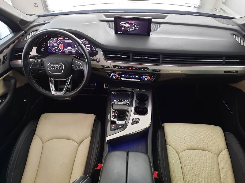 Audi SQ7 (2018) 4.0 TDI quattro (320kW/435k) T - fotka 5 z 29
