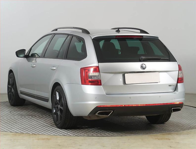 Škoda Octavia (2014) RS 2.0 TDI, Automat - fotka 4 z 26