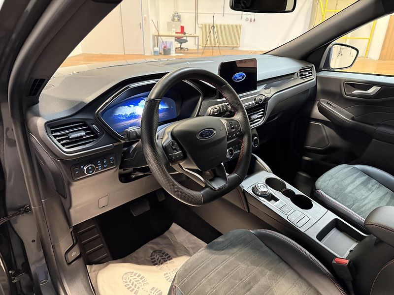 Ford Kuga 2.5 Duratec Hybrid HEV ST-Line - fotka 5 z 15