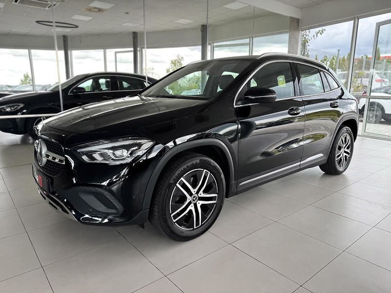 Mercedes-Benz GLA 200d AUT*Distronic*Tažné*DPH - fotka 2 z 37