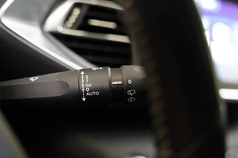Peugeot 308 - fotka 17 z 29