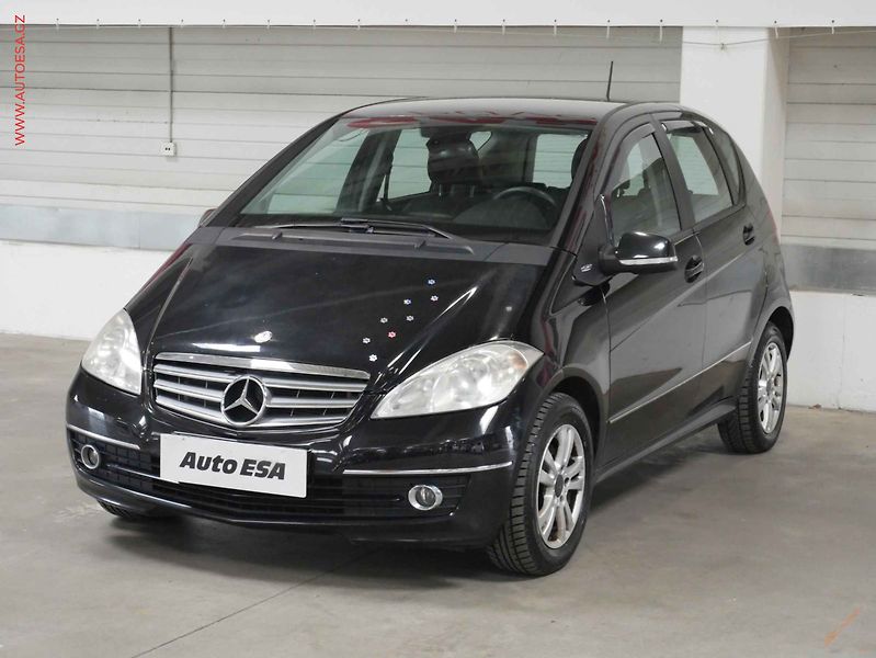 Mercedes-Benz Třídy A (2008) 1.7i, AC, výhřev sed - fotka 3 z 3