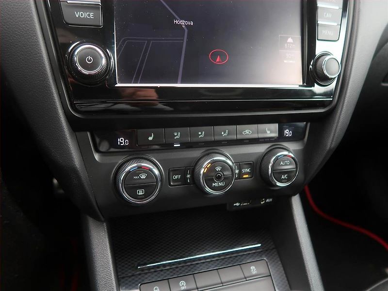 Škoda Octavia (2015) RS 2.0 TDI, Navi, Xenony - fotka 15 z 15