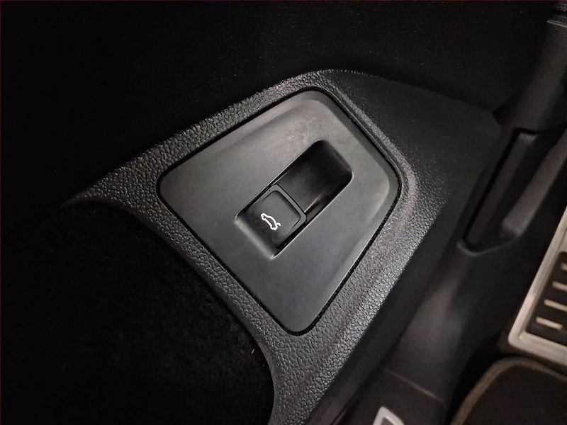 Volkswagen Tiguan Allspace (2022) R-Line 2.0 TDI - fotka 20 z 25
