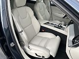 Volvo XC60 2.0 B4 4x4 PLUS  Black - náhled 13