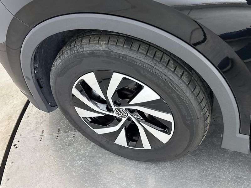 Volkswagen Tiguan People DSG - fotka 28 z 31