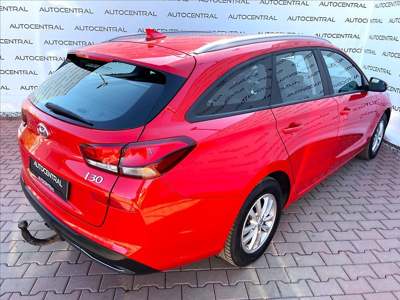 Hyundai i30 1,0 T-Gdi,Comfort,1.maj.,ČR,DP - fotka 9 z 23
