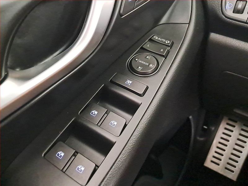 Hyundai i30 (2022) N-Line 1.5 T-GDI MHEV - fotka 16 z 16