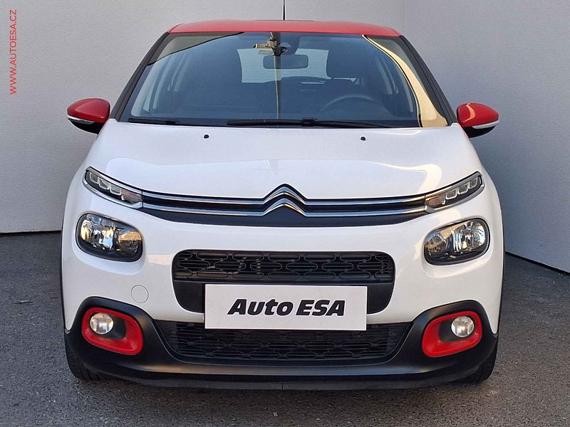 Citroën C3 (2018) 1.2 PT Graphic, AC, tempo - fotka 2 z 19