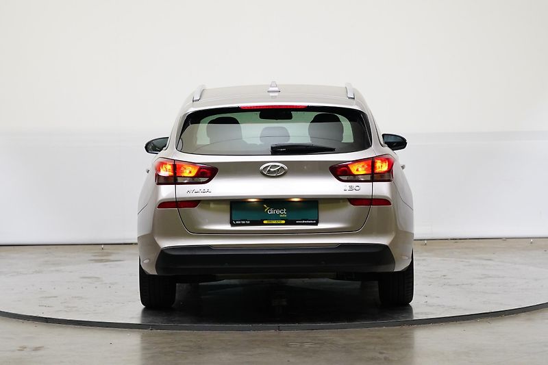 Hyundai i30 - fotka 6 z 23