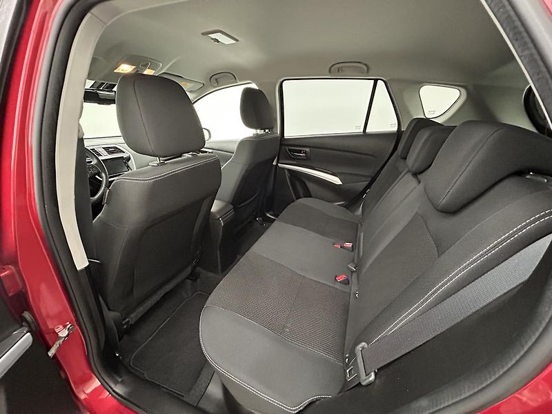 Suzuki SX4 S-Cross 1.4  4x4 Cross - fotka 9 z 51