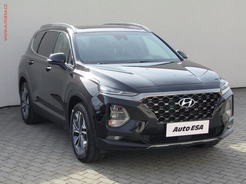 Hyundai Santa Fe (2018) 2.2 CRDi 4x4, AT, panor - fotka 1 z 3