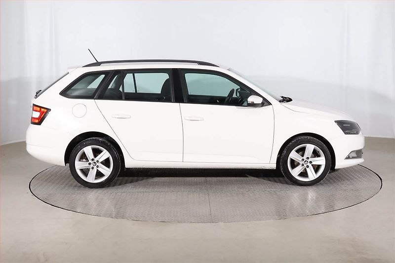 Škoda Fabia (2016) 1.4 TDI, Serv.kniha, Tempomat - fotka 6 z 22