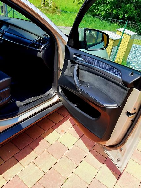 BMW X6 (2009) - fotka 10 z 24