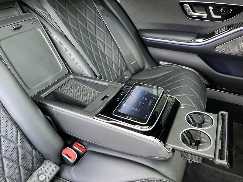 Mercedes-Benz Třídy S 500 4MATIC L AMG Line - fotka 18 z 19