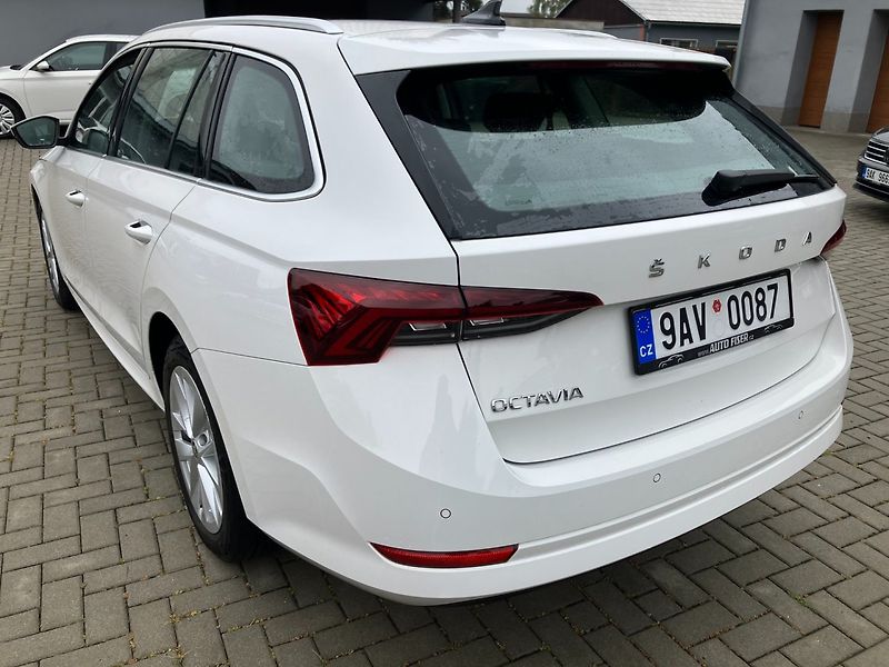 Škoda Octavia (2023) 2.0TDI STYLE NEHAVAROVANÉ - fotka 6 z 28