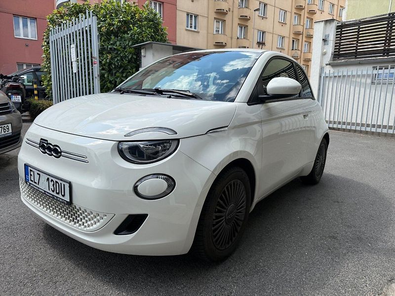 Fiat 500e (2021) Action - fotka 4 z 25