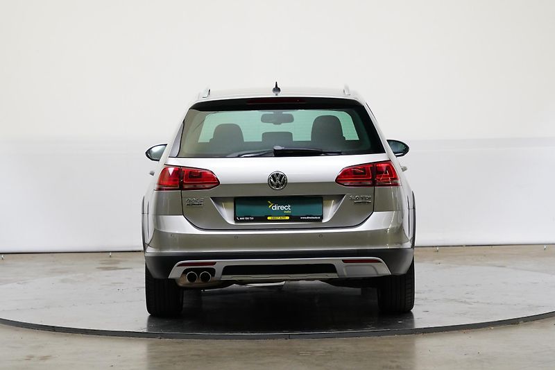 Volkswagen Golf - fotka 6 z 25