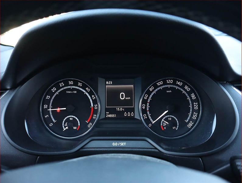 Škoda Octavia (2015) 2.0 TDI, Serv.kniha, Kůže - fotka 11 z 19
