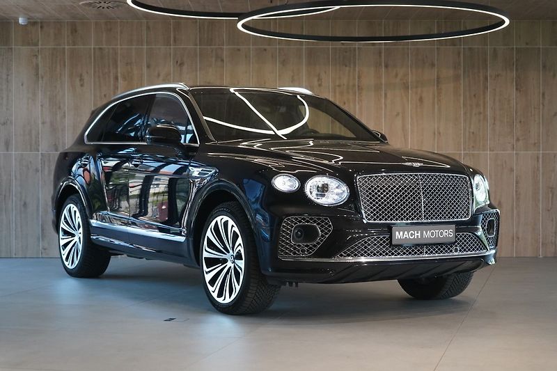 Bentley Bentayga V8, AWD, Panorama, 360° kamera - fotka 4 z 50