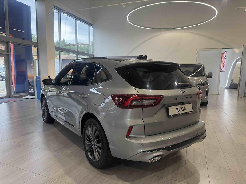 Ford Kuga (2026) 2.5 Duratec PHEV 178 kW/243 ko - fotka 4 z 18