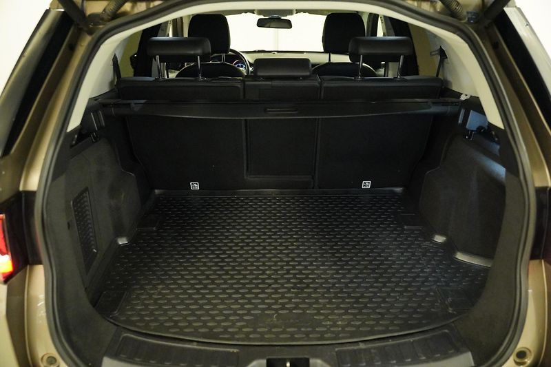 Land Rover Discovery Sport - fotka 29 z 33