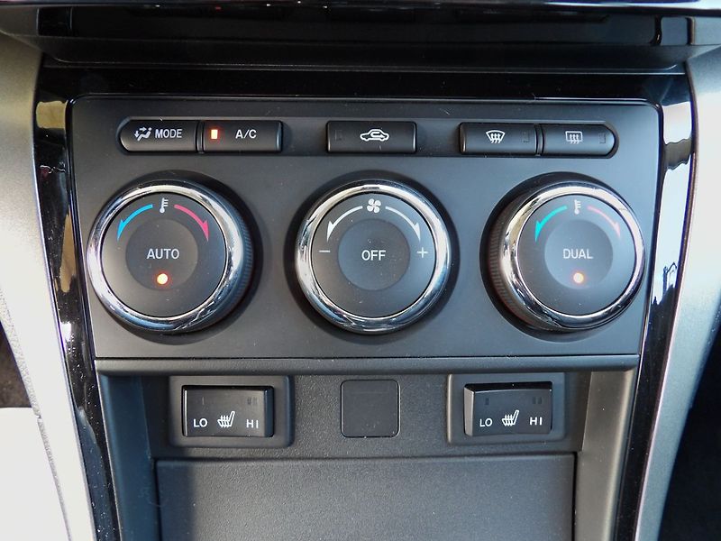 Mazda 6 1.8 MZR BOSE Tempomat Výhřev - fotka 10 z 28