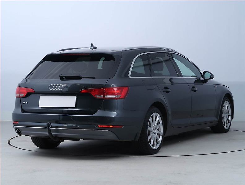 Audi A4 (2016) Ambition 2.0 TDI, Automat - fotka 5 z 19