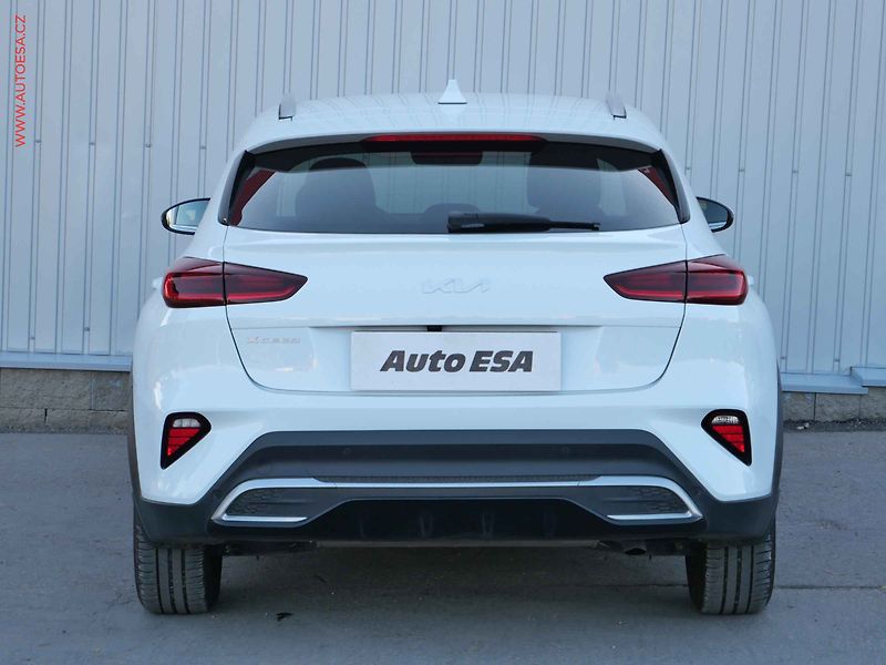Kia XCeed (2025) 1.6 T-GDi, 1.maj,ČR, AT - fotka 5 z 26