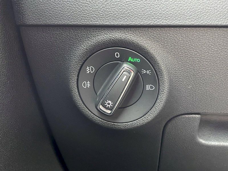 Škoda Karoq (2021) 1.5 TSI 110 kW Style Plus - fotka 7 z 34